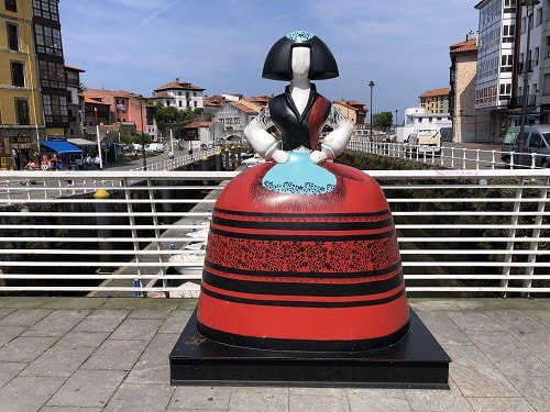 Llanes