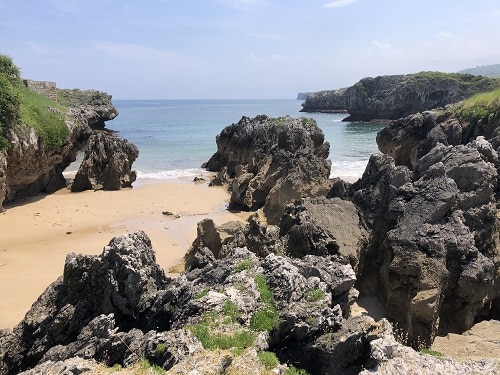 Playa de Puerto Chico en Llanes
